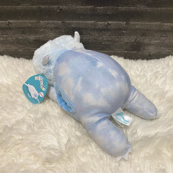 🆕 SQUISHMALLOWS HUGMALLOWS YURI YETI BLUE FUZZY PLUSH TOY KELLYTOY RARE - Picture 3 of 5